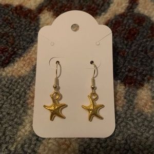 Hypoallergenic cute and trendy earrings!